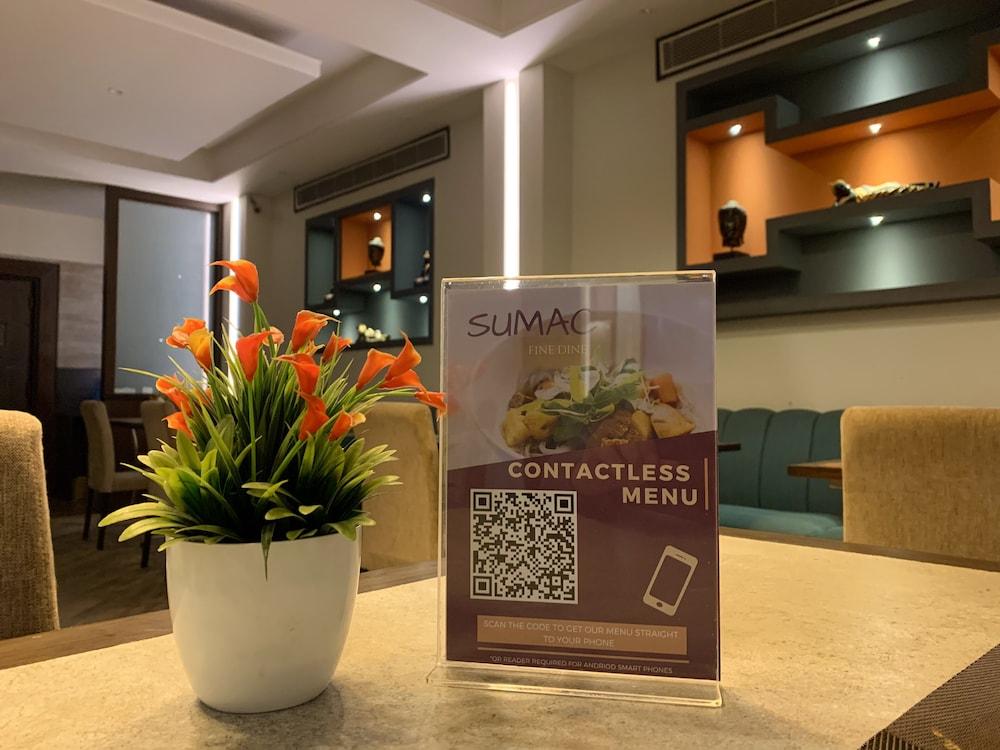 Royale Sarovar Portico Agra Agra  Exterior foto